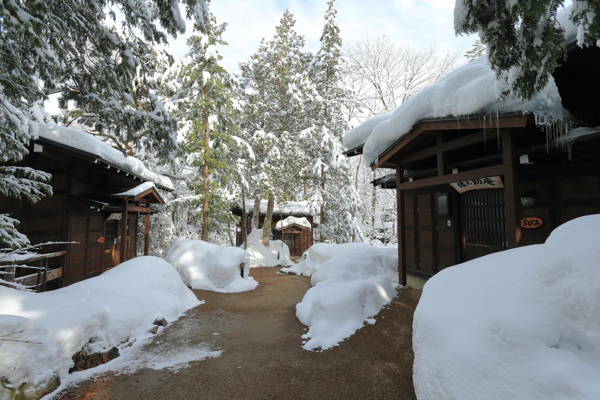 Hirayunomori Hotel Takayama  Exterior photo