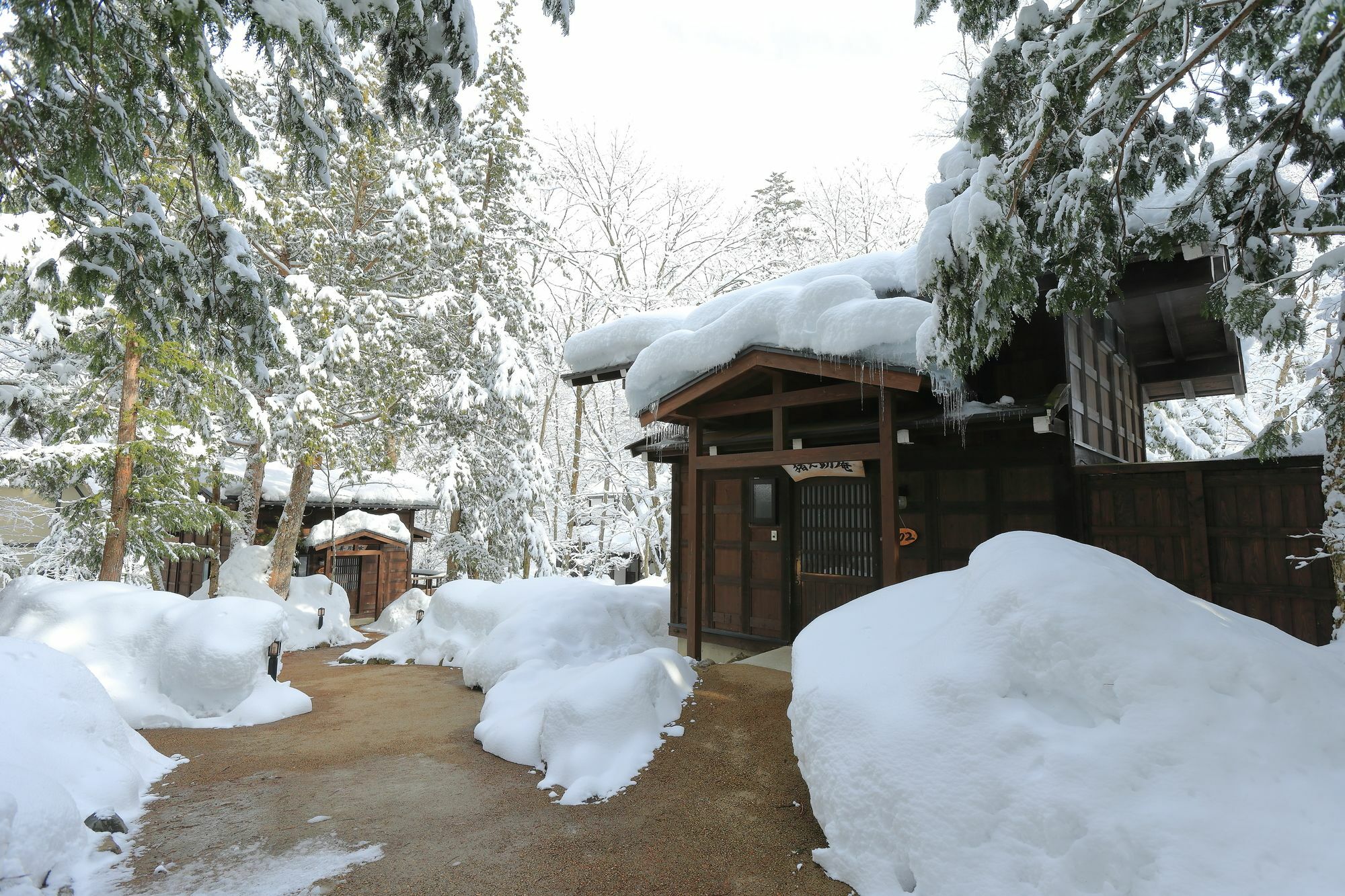 Hirayunomori Hotel Takayama  Exterior photo